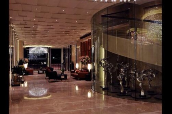 广州年轻女干部是谁？